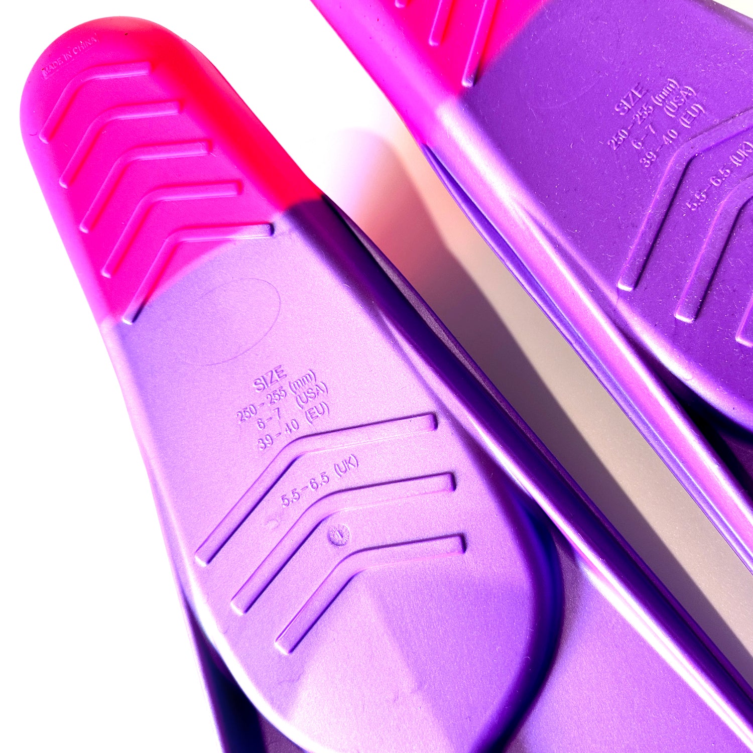 Swimz Short Blade Silicone Training Fins - Purple / Pink