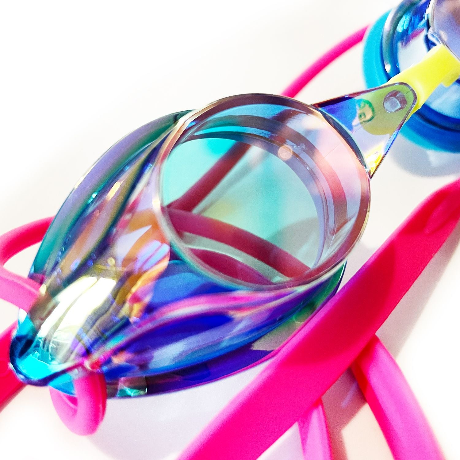 Swimz ATOM Goggles & Pro Storage Case Bundle – Blue/Pink